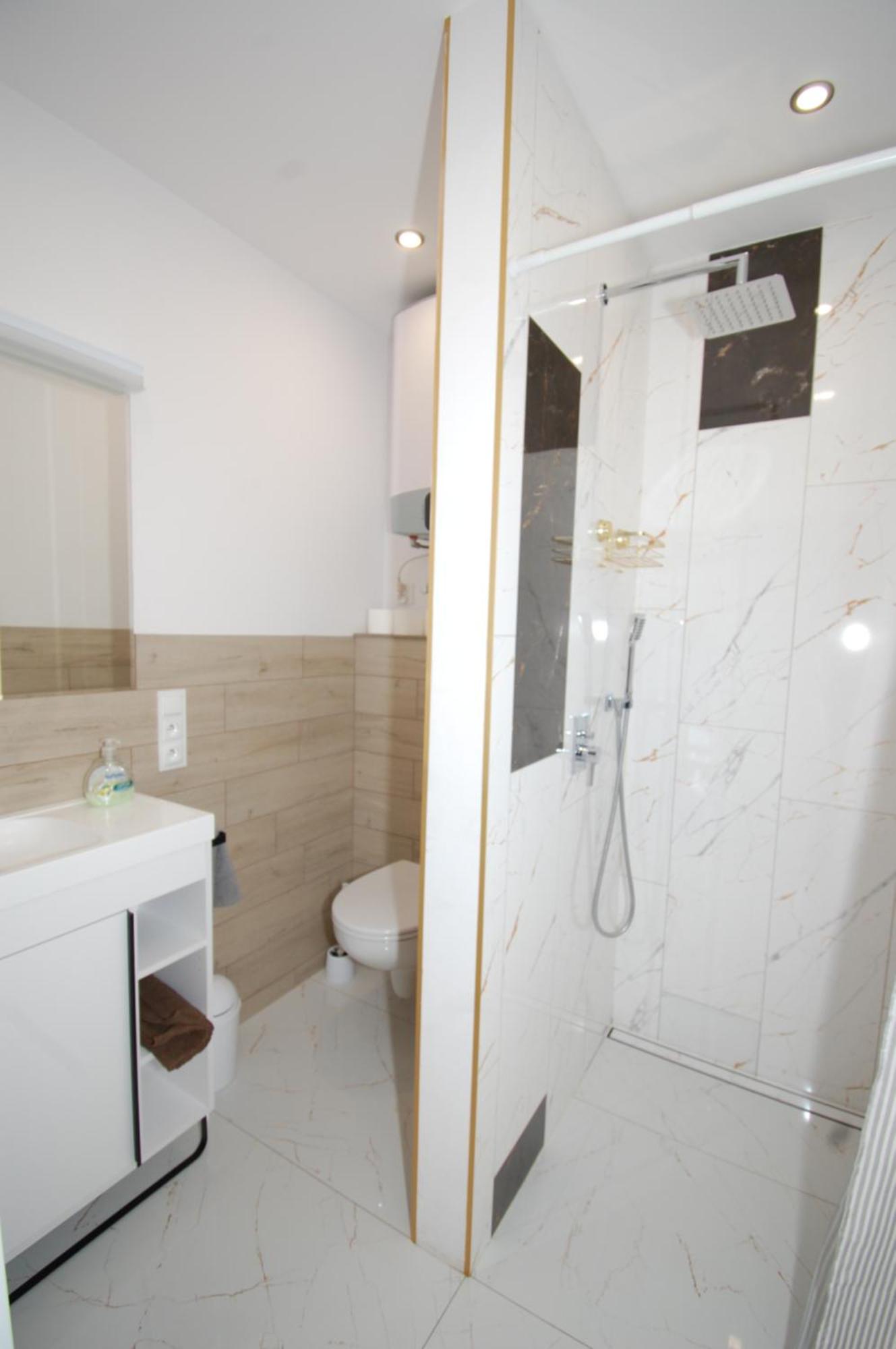 Letnia Oaza "Akacja" Apartment Sobienie Jeziory Ngoại thất bức ảnh