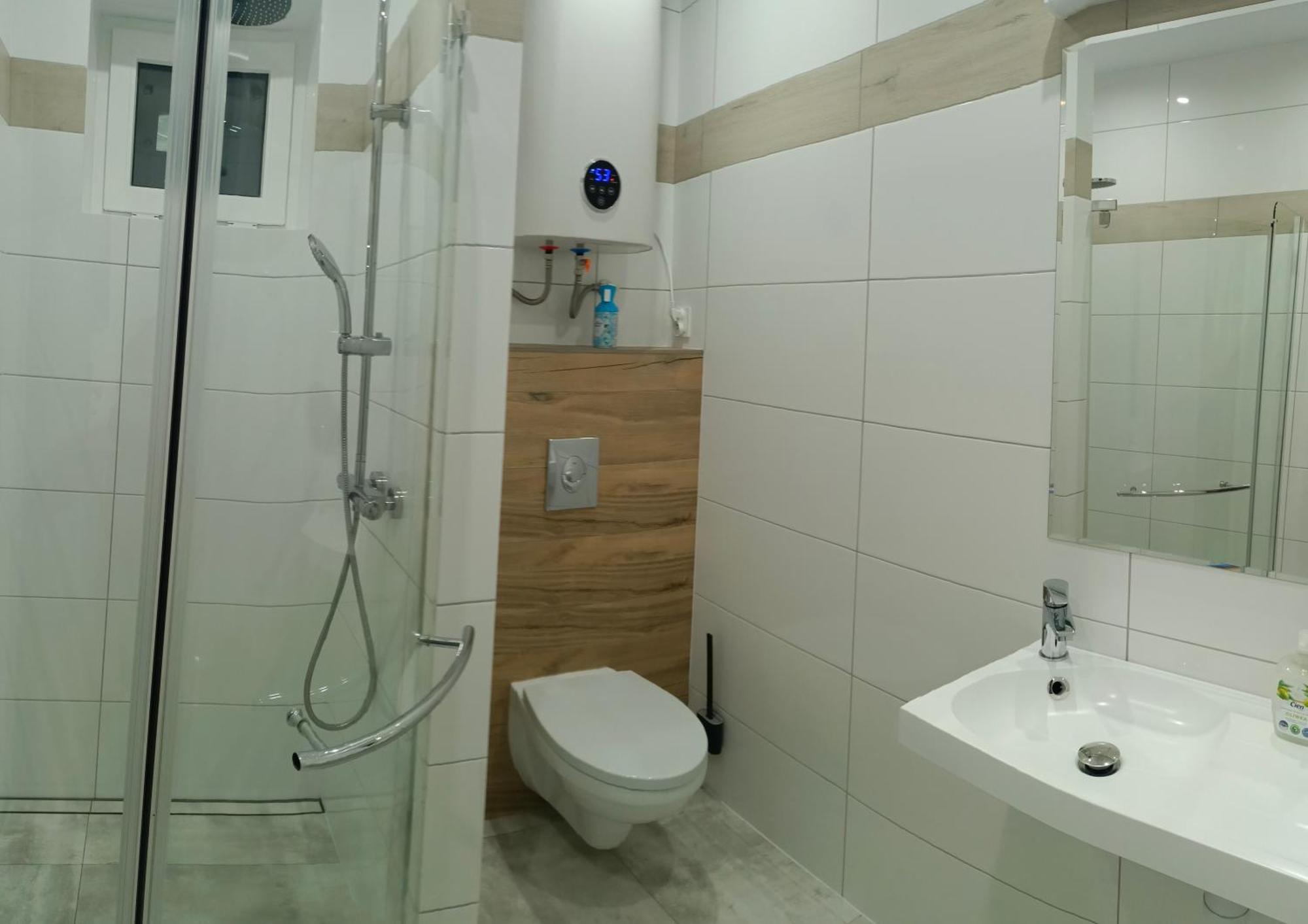 Letnia Oaza "Akacja" Apartment Sobienie Jeziory Ngoại thất bức ảnh
